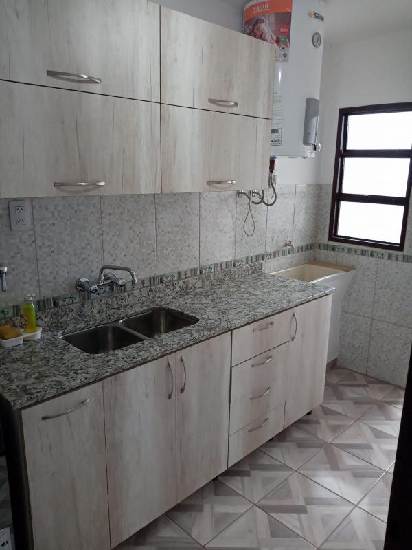 Chavos & Wines - image 7