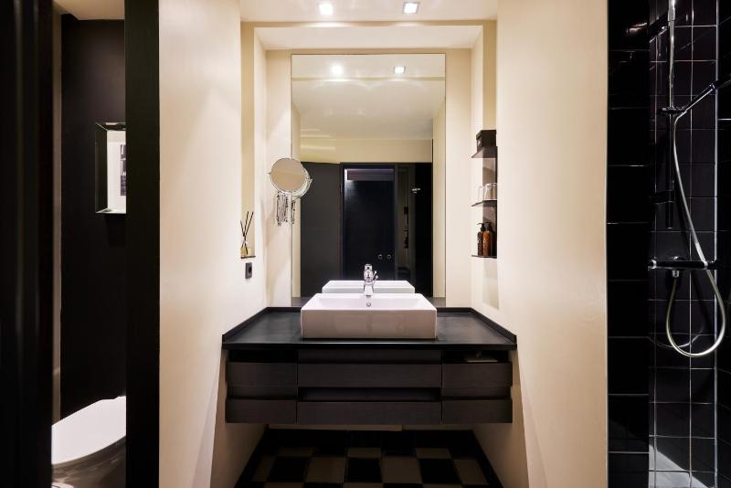 George M Room image 4
