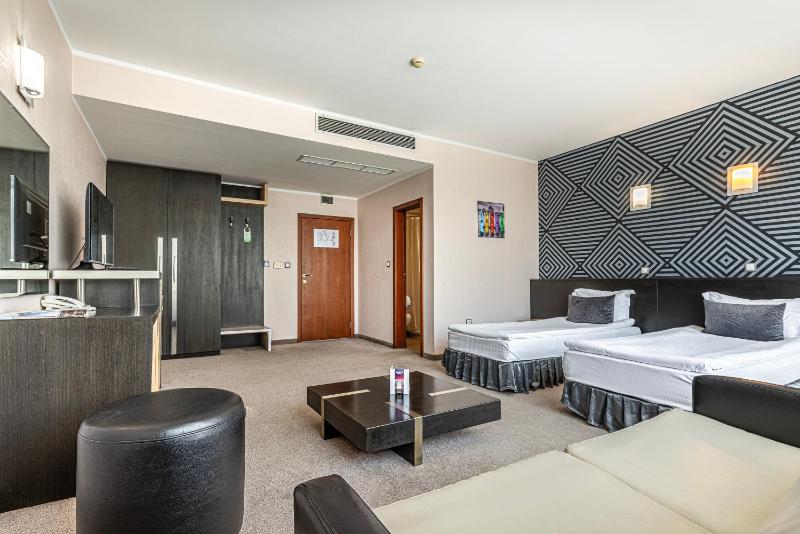 Hotel Noris - image 18