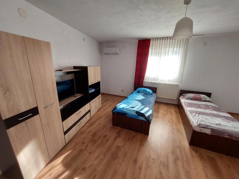 Apartment image 2