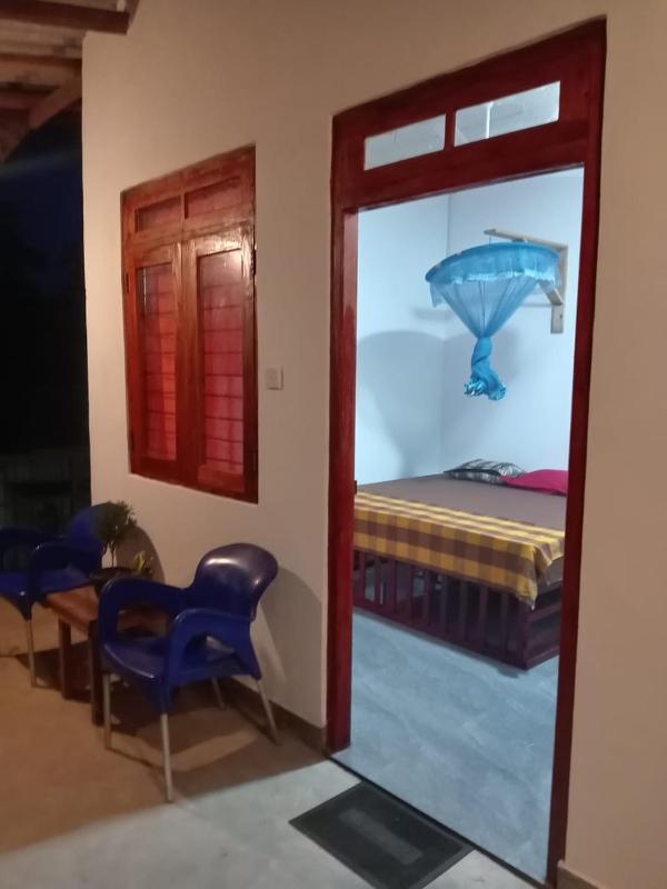 Lake House Home Stay - image 11
