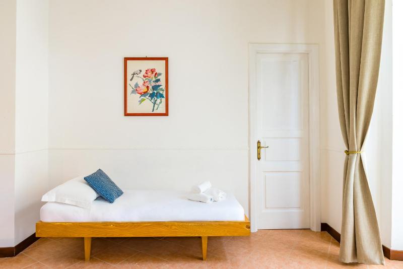 La Casa di Famiglia by NapoliApartments - image 16