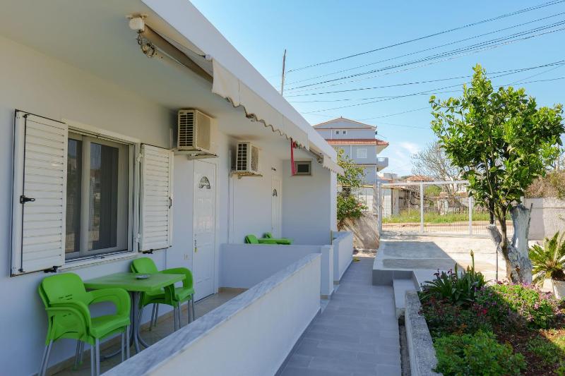 Apartments Gentian Oruci - image 15