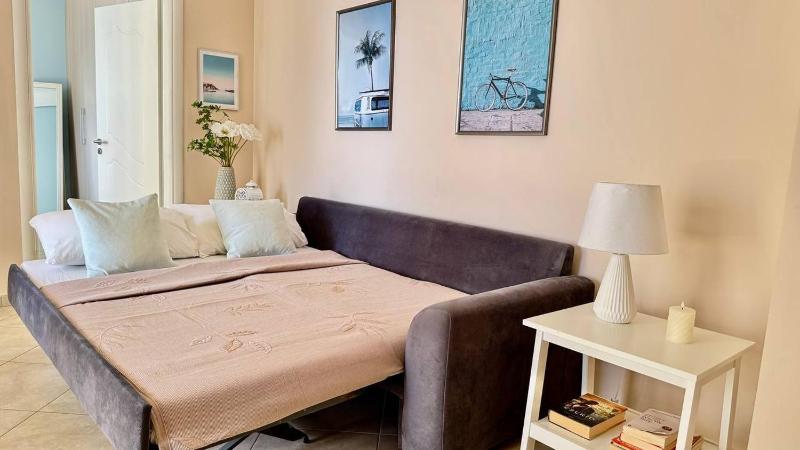 Blue Spacious Sea View Apartment - image 13