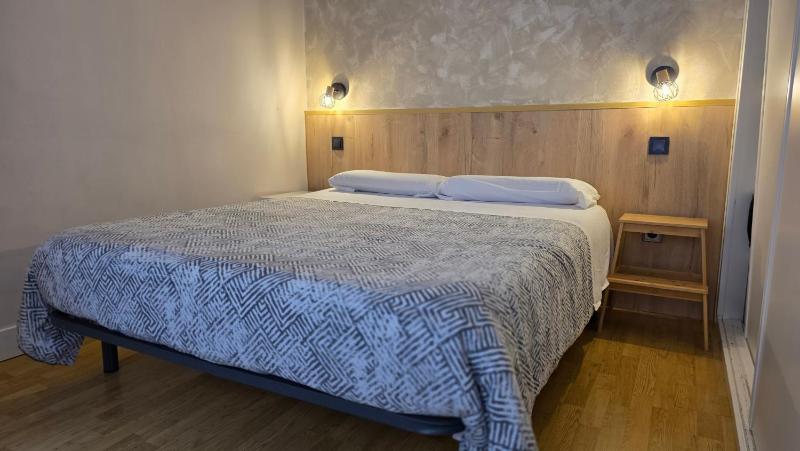 Standard Apartment image 3