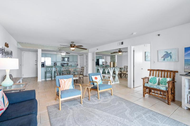 Tristan Towers Unit 4D - image 26