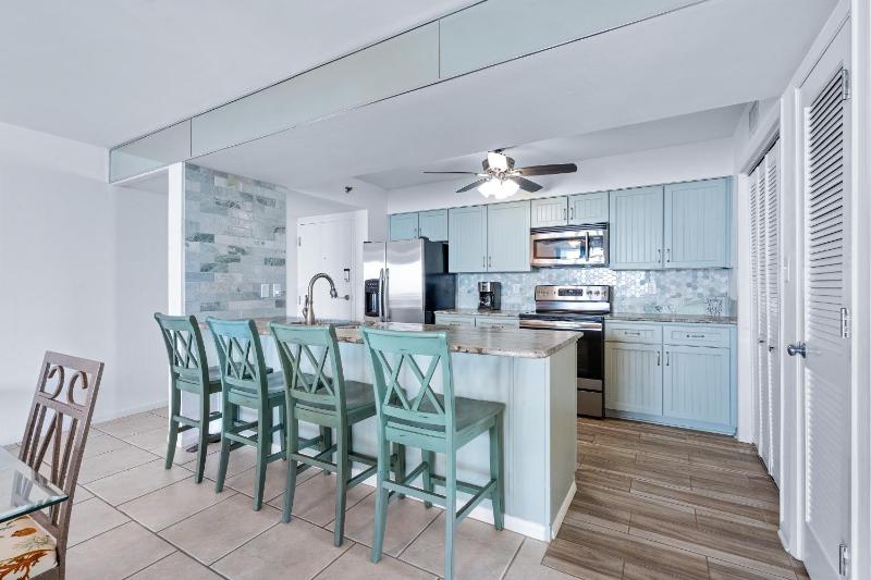 Tristan Towers Unit 4D - image 35