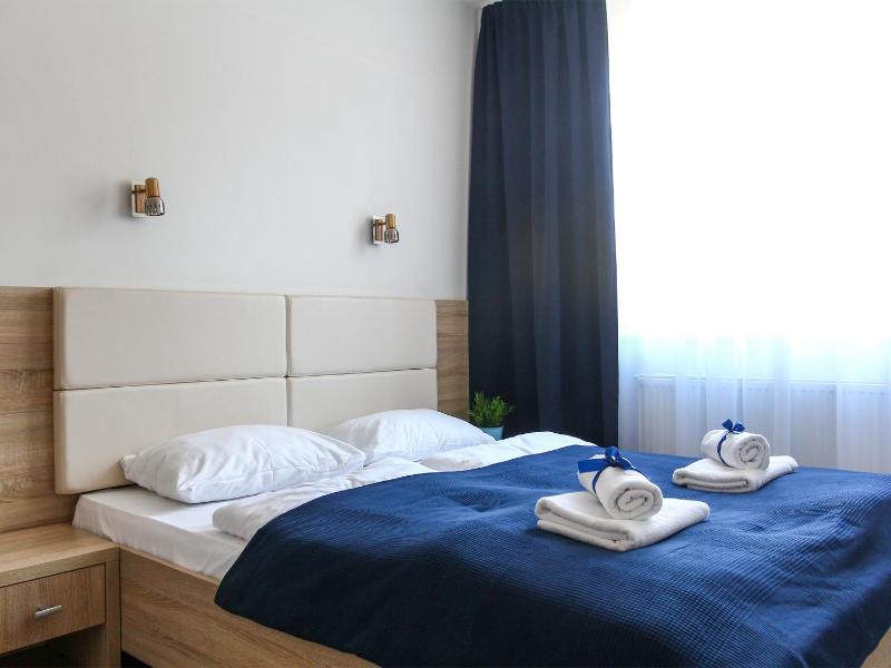 One-Bedroom Apartment with Forest View image 1