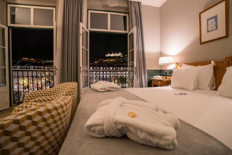 Romantic Double Room image 3