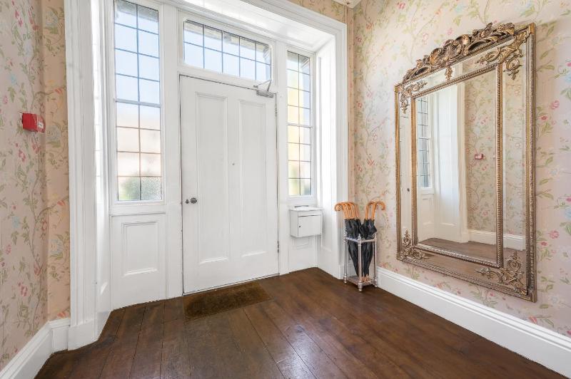 Superior Double Room image 3