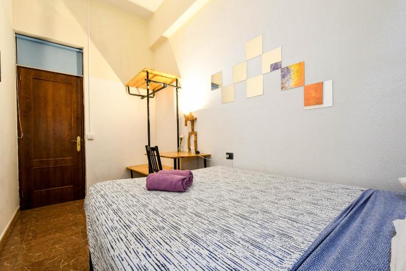 Double Room image 3