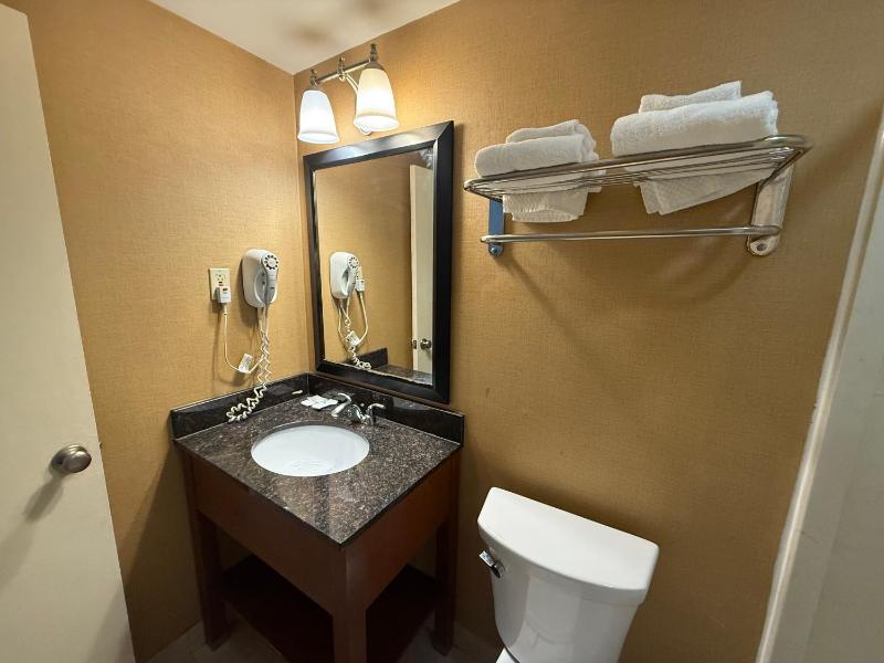 King Room image 2
