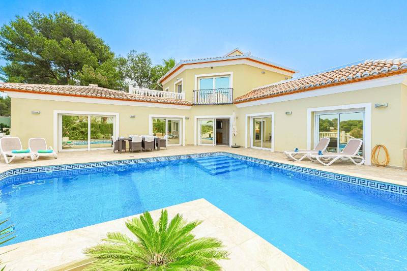 Villa Montgo View - image 1