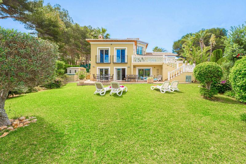Villa Montgo View - image 10