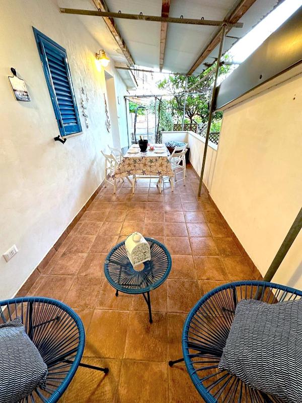 DilettaAnna Apartment Vulcano with private garden - image 16