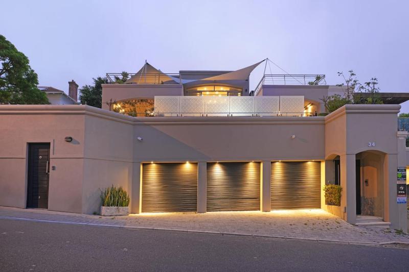 Fresnaye Ocean and Mountain Views Back Up Power - image 7