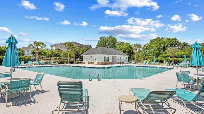 121 Ironwood condo - image 1