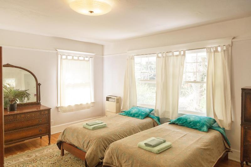 Orange Drive Hostel - image 5