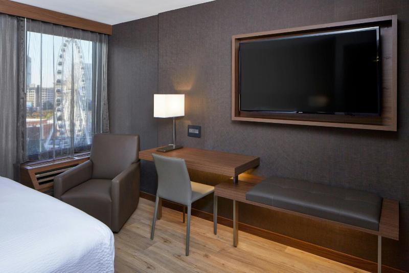 King Room image 2