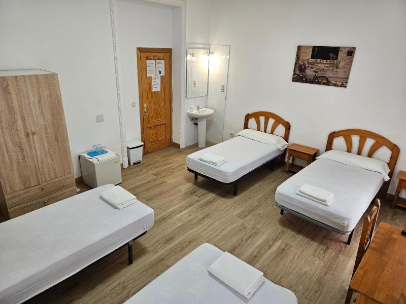 Hostal Miralva - image 6