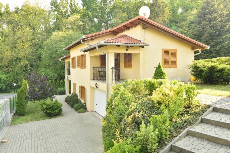 Apartment with Balcony image 3