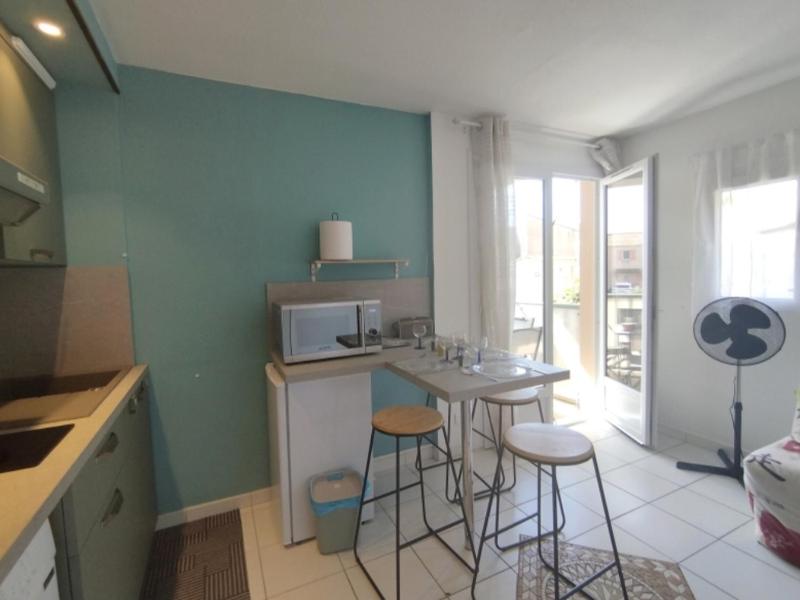 T2 Saint-Pierre-La-Mer - Parking - 3/4 pers - FR-1-795-63 - image 3