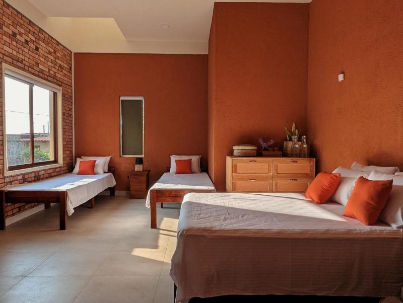 Villa with Private Pool 12 mins walk to Beach - image 29