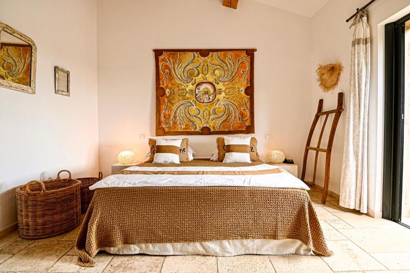 Standard Double Room image 3