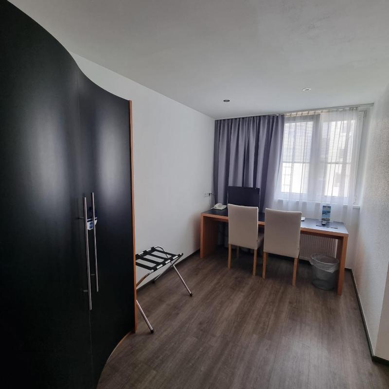 Deluxe Double Room image 1
