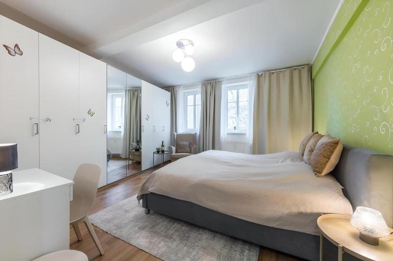 Promenade View Apartment - image 6
