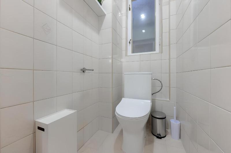 Promenade View Apartment - image 11
