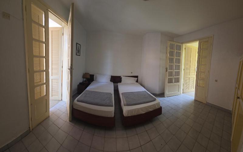 Twin Room with Balcony image 1