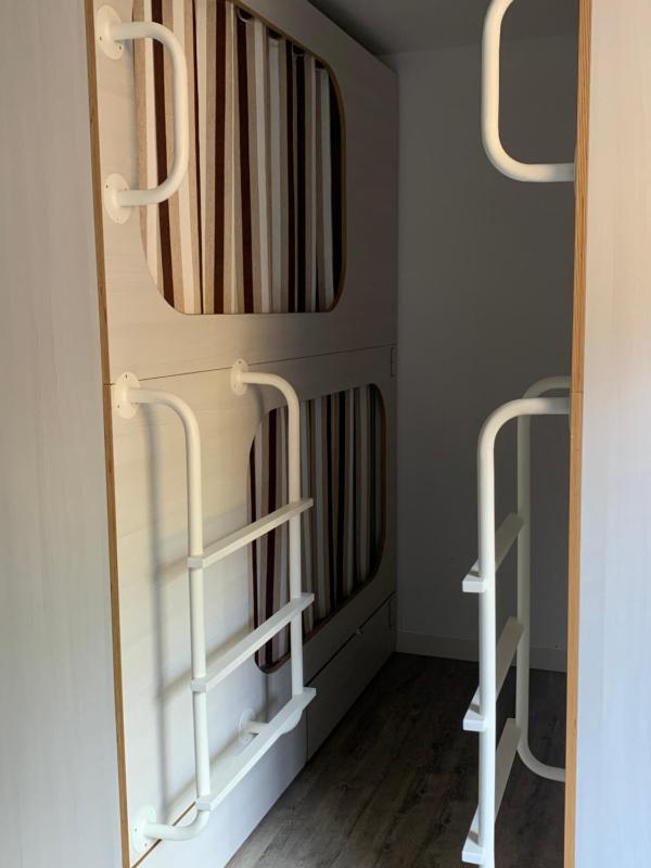 Bunk Bed in 7-Bed Mixed Dormitory Room image 2