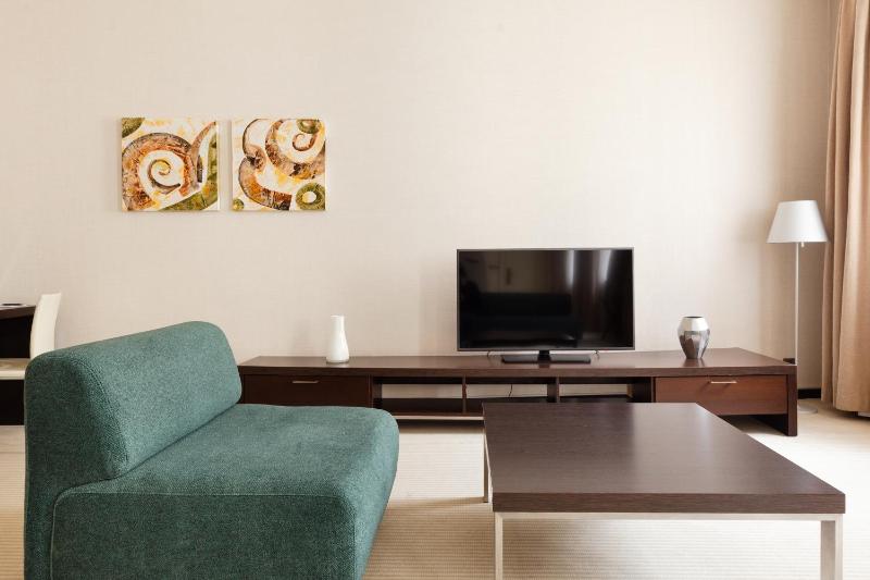 Executive Suite image 4