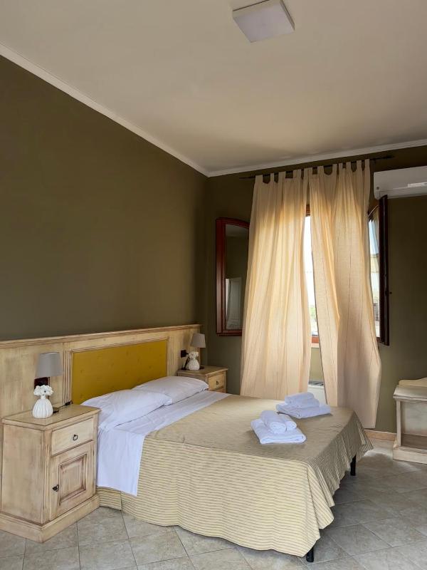 One-Bedroom Apartment image 1