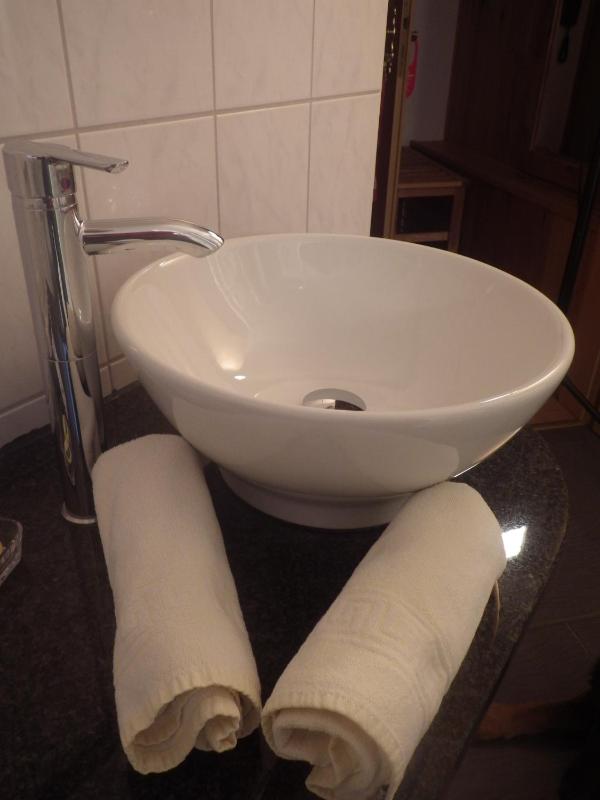 One-Bedroom Suite image 1