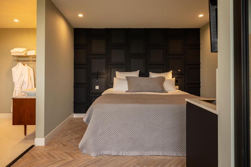 Suite with Terrace image 1