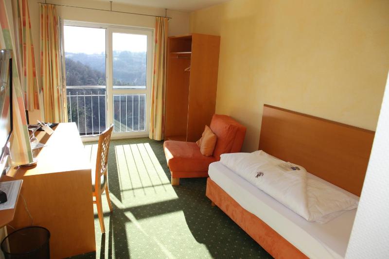 Comfort Single Room image 3