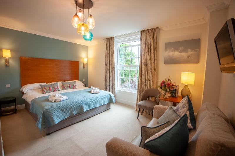 Superior Double Room image 2