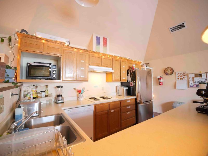 Double Room with Shared Bathroom image 3