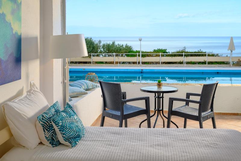 Apartment with Sea View image 4