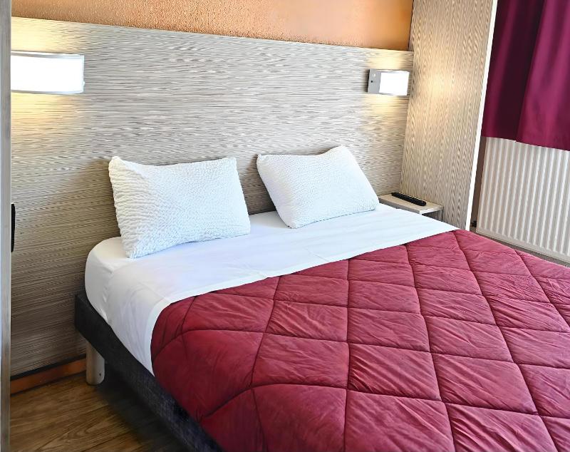 Double Room image 1