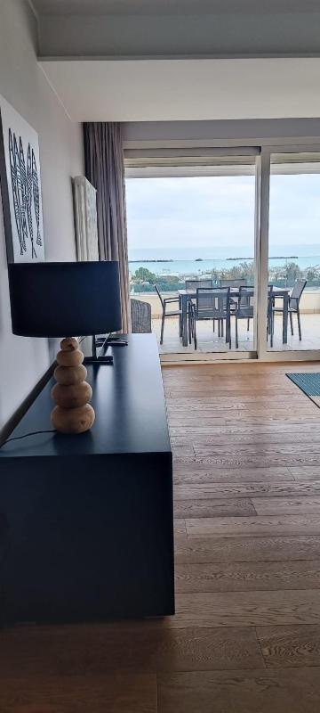 Superior Suite with Sea View image 3