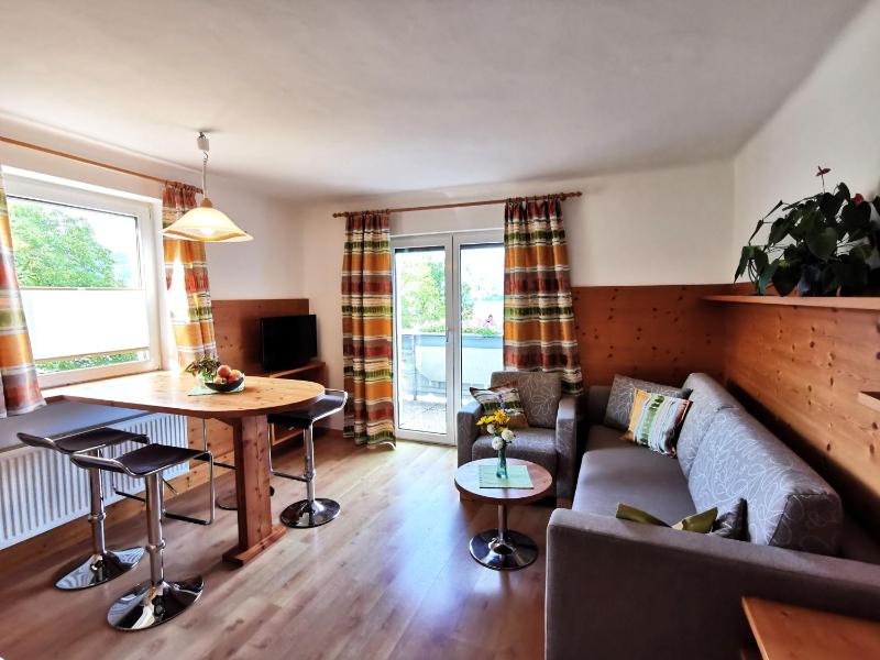 Apartment with Balcony and Terrace Ground Floor image 3