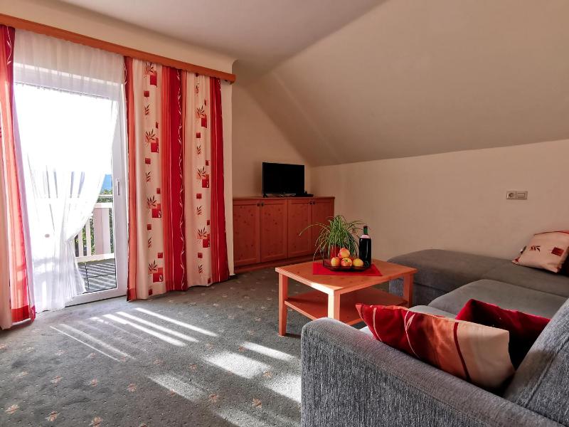 Apartment with Balcony and Terrace First Floor image 3