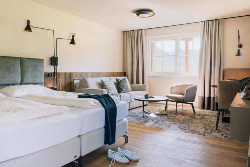 Superior Double Room image 1