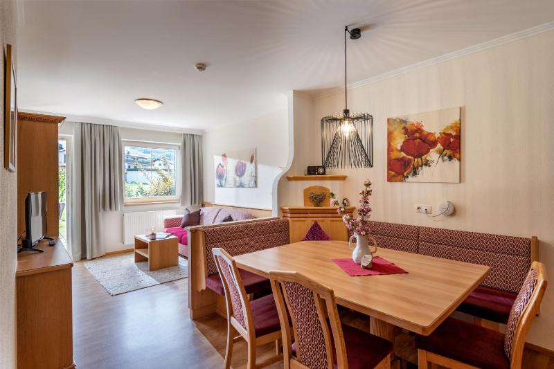 Apartment with Mountain View image 4