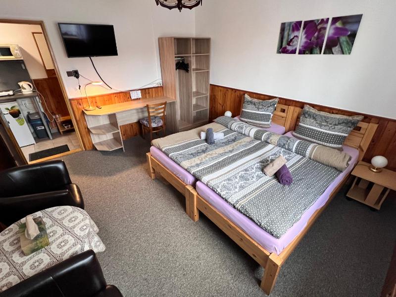 Two-Bedroom Suite image 2