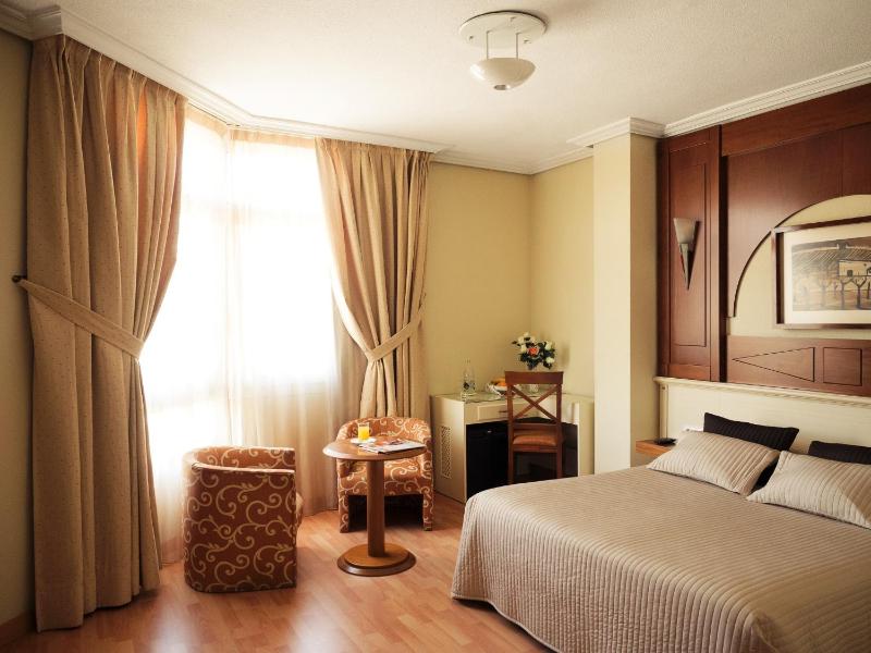 Double or Twin Room image 1