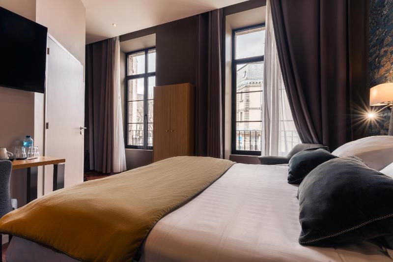 Superior Double Room image 3